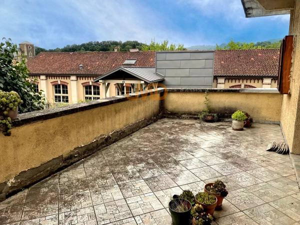 Maison spacieuse à Cransac avec 6 chambres