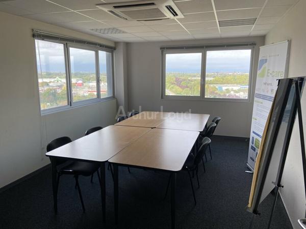 BUREAUX à LOUER de 220 m²