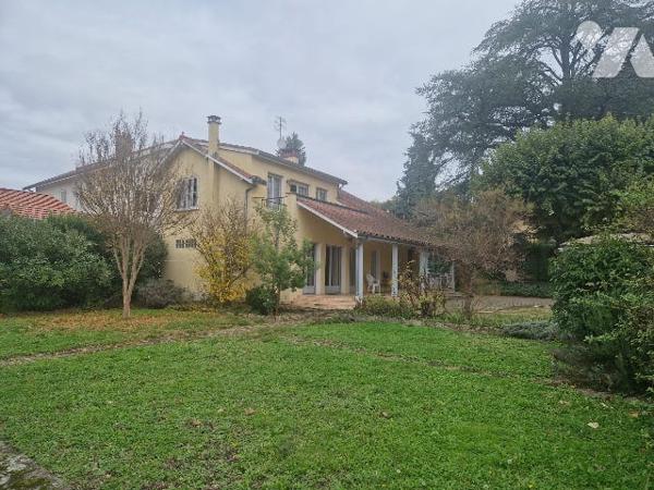 NEUVILLE SUR SAONE (69250)