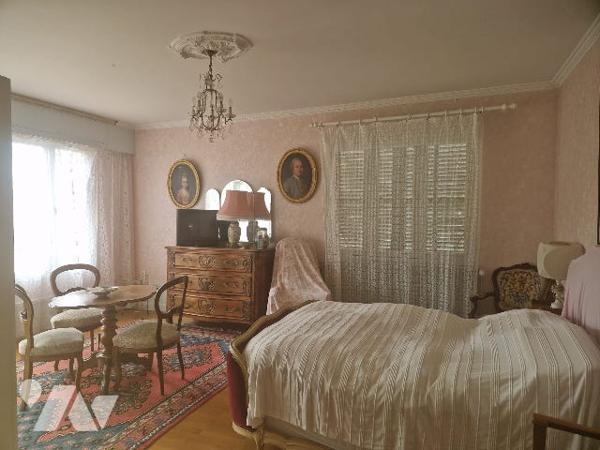 NEUVILLE SUR SAONE (69250)