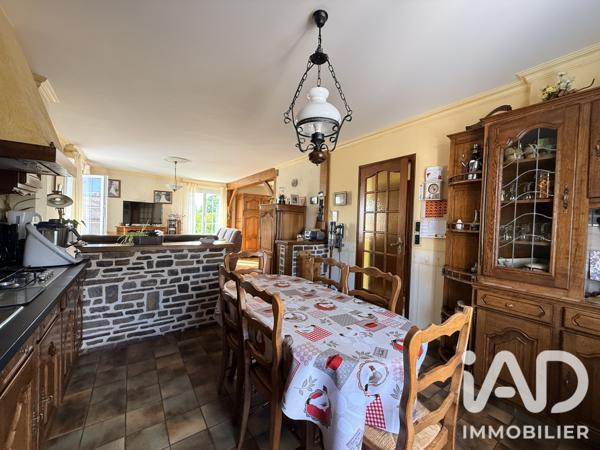 Maison à vendre 9 pièces 182 m² Ducey-Les Chéris
