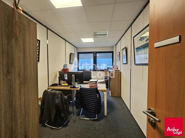 Angers centre ville/ Saint Serge plateau bureaux de 936 m² à louer