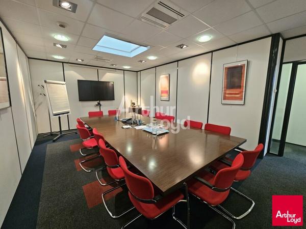 Angers centre ville/ Saint Serge plateau bureaux de 936 m² à louer