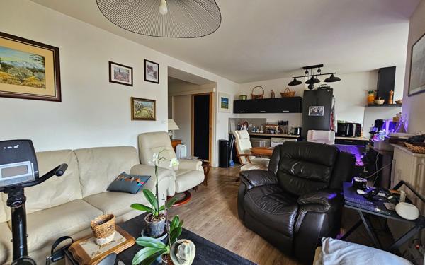 Appartement à vendre    3 pièces • 54,85 m2 Saint-Étienne