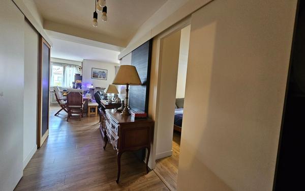 Appartement à vendre    3 pièces • 54,85 m2 Saint-Étienne