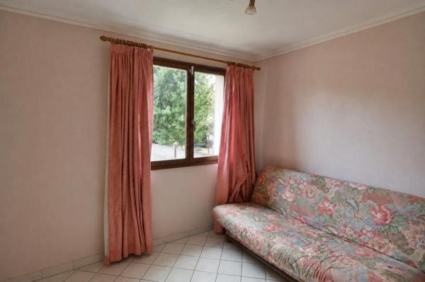 Maison à vendre 4 pièces 2 chambres au RDC -Sous-sol total à Morsang sur Orge - Terrain 368m²