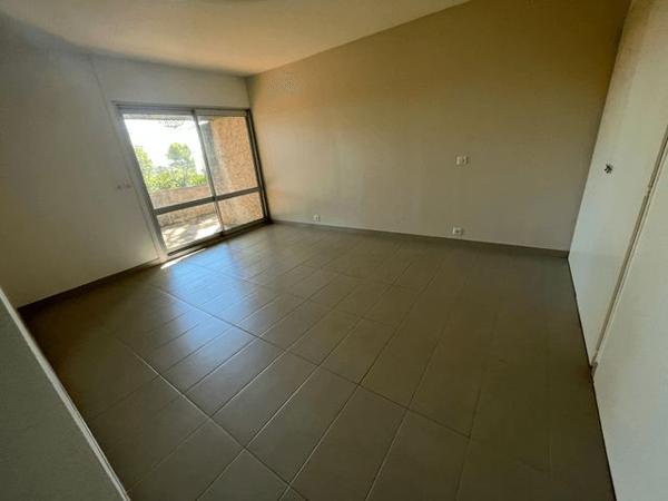 Maison 6 pièces T6 F6 165.1 m² à Clapiers 70 RUE DU PERDIGAL 34830 à louer