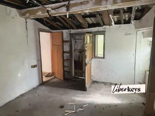 Maison de ville de 158m2 au sol à rénover entièrement