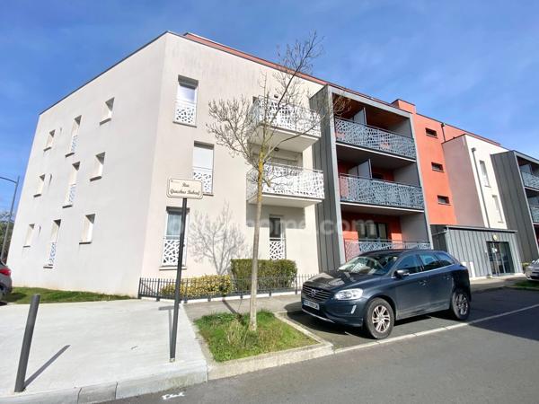 Appartement T3 ultra lumineux - Grand balcon - Garage fermé - Place de stationnement privative