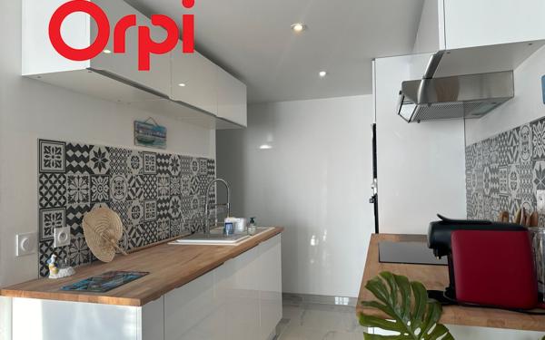 Maison à vendre    7 pièces •  Saint-Agnant