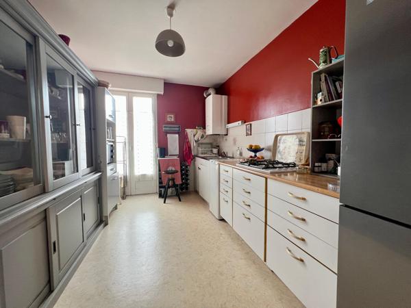 Appartement Dernier Etage - Double Balcon- 3 pièces 58 m² avec cave à La Roche-sur-Yon - Venu Loué - Pentagone