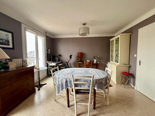 Appartement Dernier Etage - Double Balcon- 3 pièces 58 m² avec cave à La Roche-sur-Yon - Venu Loué - Pentagone