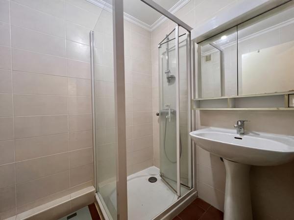 Appartement Dernier Etage - Double Balcon- 3 pièces 58 m² avec cave à La Roche-sur-Yon - Venu Loué - Pentagone