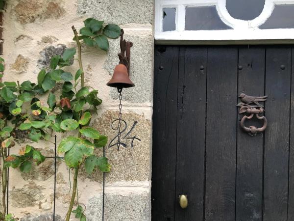 Dpt Creuse (23), à vendre  à Fleurat  maison de 4 pièces de 78 m2 - Grange attenante et terrain de 1289 m2