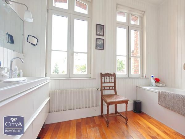 Maison à vendre 11 pièces 227m² Arras (62000)