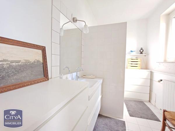 Maison à vendre 11 pièces 227m² Arras (62000)