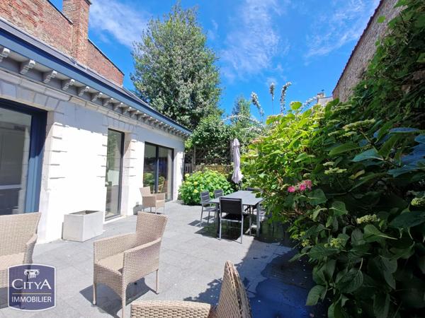 Maison à vendre 11 pièces 227m² Arras (62000)
