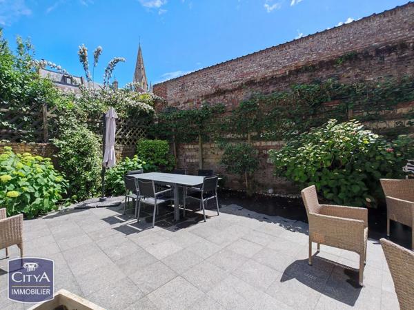 Maison à vendre 11 pièces 227m² Arras (62000)