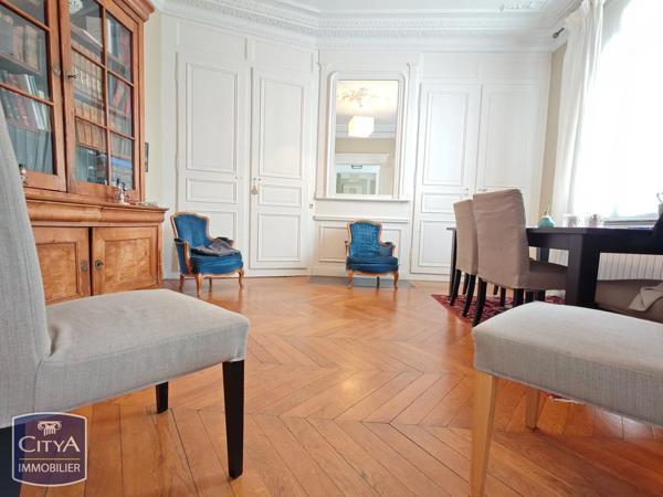 Maison à vendre 11 pièces 227m² Arras (62000)
