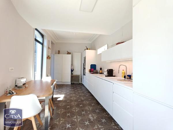 Maison à vendre 11 pièces 227m² Arras (62000)