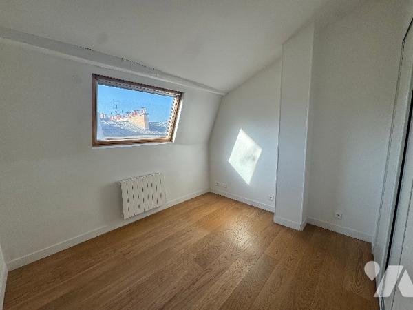 Paris 8 – T3 dernier étage avec ascenseur– Rue de Greffulhe