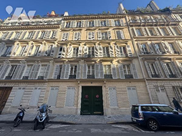 Paris 8 – T3 dernier étage avec ascenseur– Rue de Greffulhe