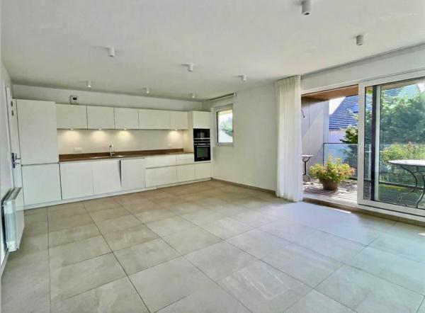 Centre station, plage à pied, T3 lumineux 83m2, terrasse sud, garage, pkg