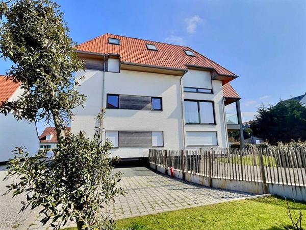Centre station, plage à pied, T3 lumineux 83m2, terrasse sud, garage, pkg