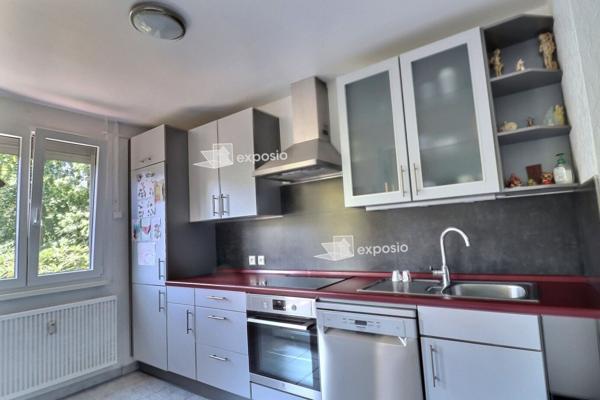 EN EXCLUSIVITE  Appartement  4 pièce(s) PROCHE TRAM ET COMMERCE