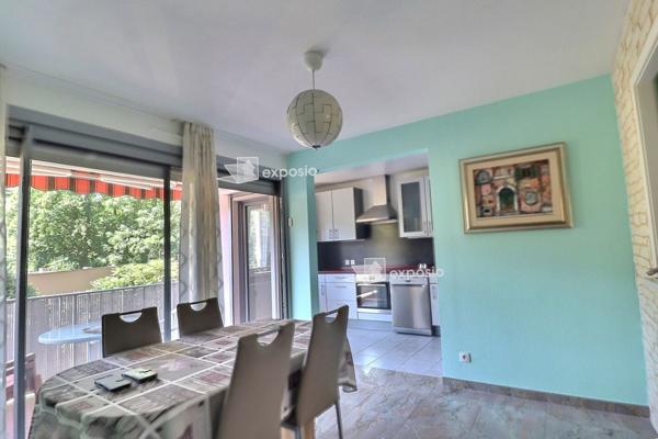EN EXCLUSIVITE  Appartement  4 pièce(s) PROCHE TRAM ET COMMERCE