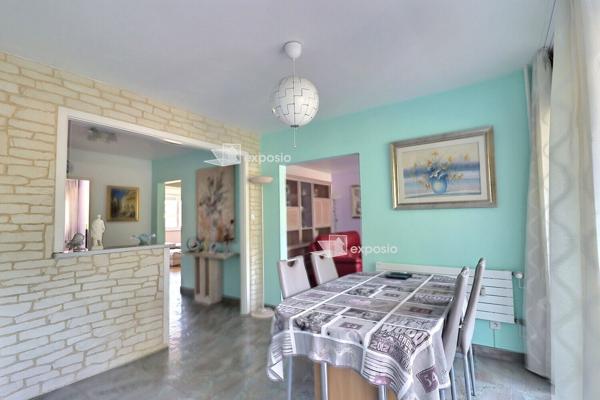 EN EXCLUSIVITE  Appartement  4 pièce(s) PROCHE TRAM ET COMMERCE