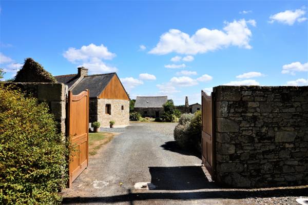 longère en pierre 108m²