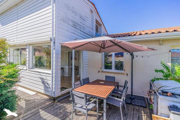 Maison à vendre 409 600 € Eysines 7 p 129 m² DPE C