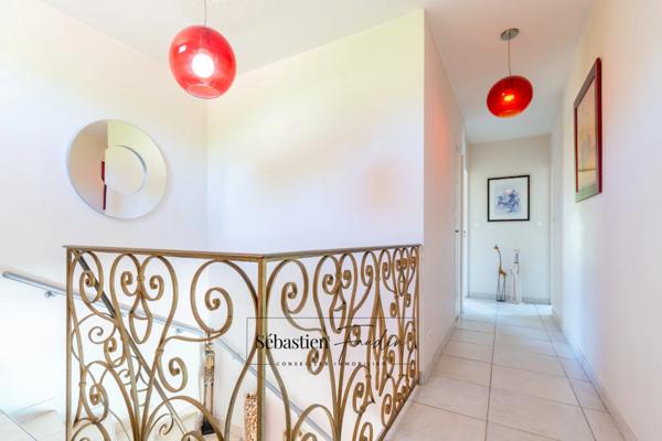 Dpt Bouches du Rhône (13) à vendre LA VALENTINE maison P5 de 162 m² - Terrain de 899 m² - Piscine - Climatisée - Garage - Carport