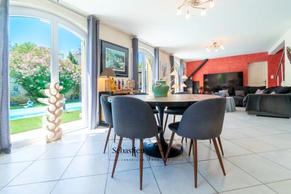 Dpt Bouches du Rhône (13) à vendre LA VALENTINE maison P5 de 162 m² - Terrain de 899 m² - Piscine - Climatisée - Garage - Carport