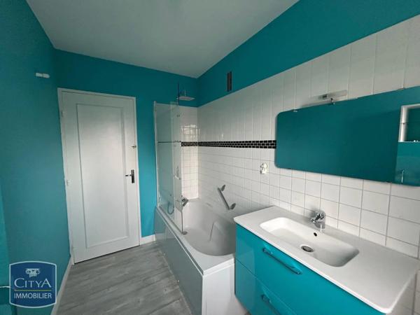 Appartement à louer 3 pièces 67.2m² Bourges (18000)