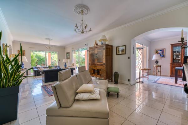 Vente Maison de luxe Lagord 8 Pièces 260 m²