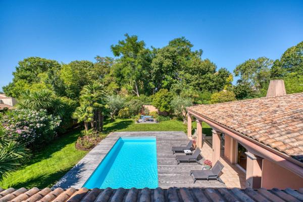 Vente Maison de luxe Lagord 8 Pièces 260 m²