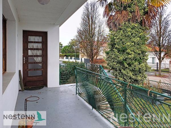 Maison à vendre à Saujon,près du centre ville,5 pièces, 4 chambres, garage fermé