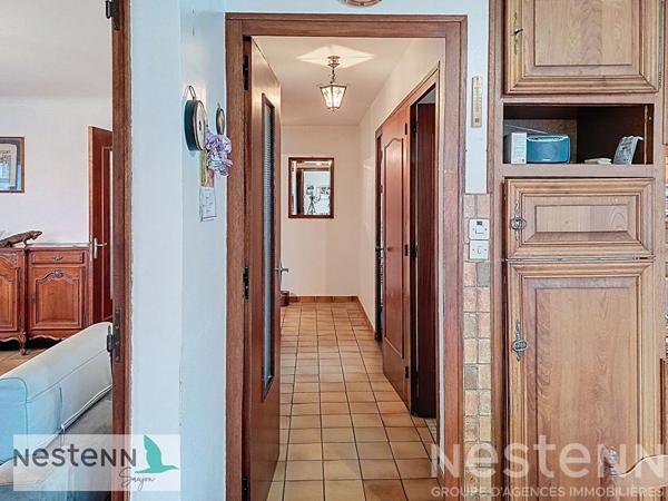 Maison à vendre à Saujon,près du centre ville,5 pièces, 4 chambres, garage fermé