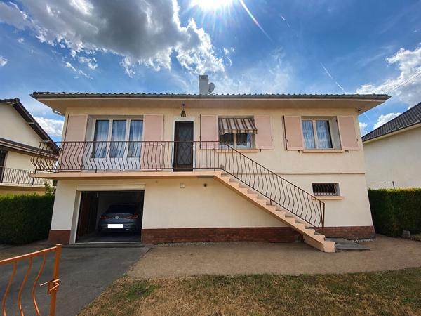 A vendre à Commentry - Jolie Maison ( 125 m2) - 3 Chambres - Terrain 445 m² Commentry