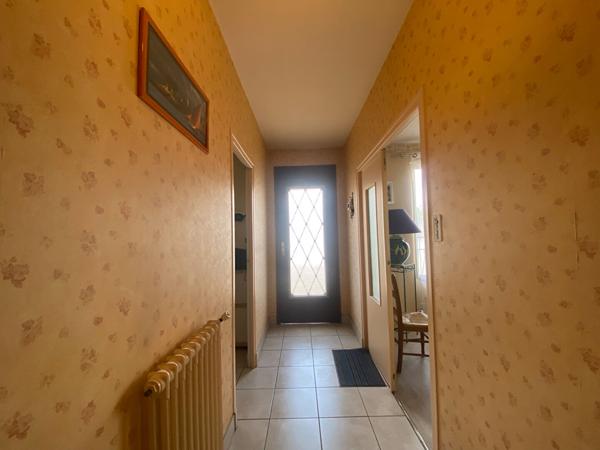 A vendre à Commentry - Jolie Maison ( 125 m2) - 3 Chambres - Terrain 445 m² Commentry