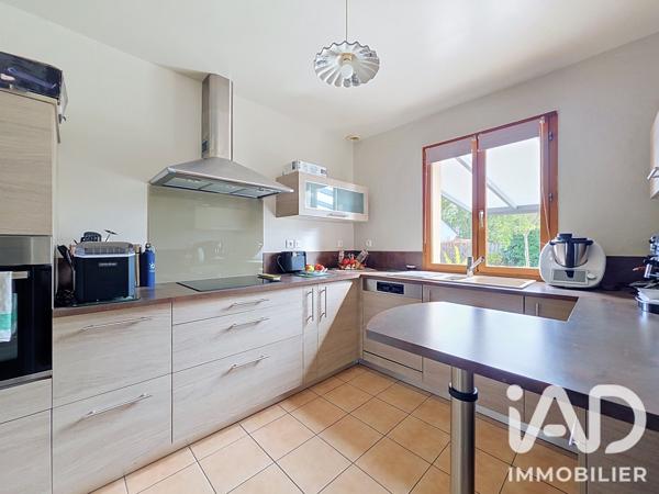 Maison à vendre 6 pièces 109 m² Le Neubourg