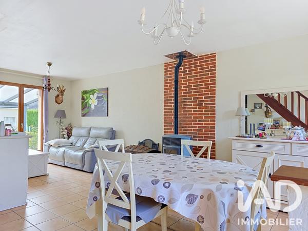 Maison à vendre 6 pièces 109 m² Le Neubourg