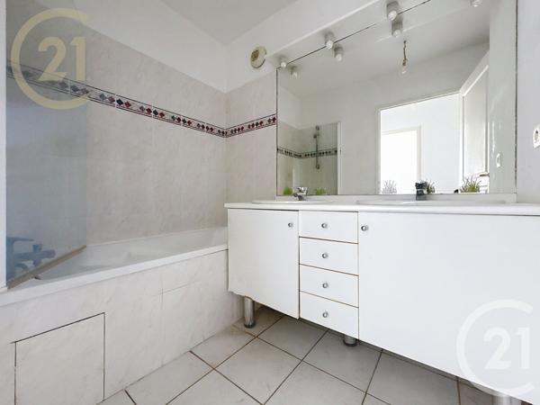 Appartement F3 à vendre  3 pièces - 61,67 m2 CANNES LA BOCCA - 06