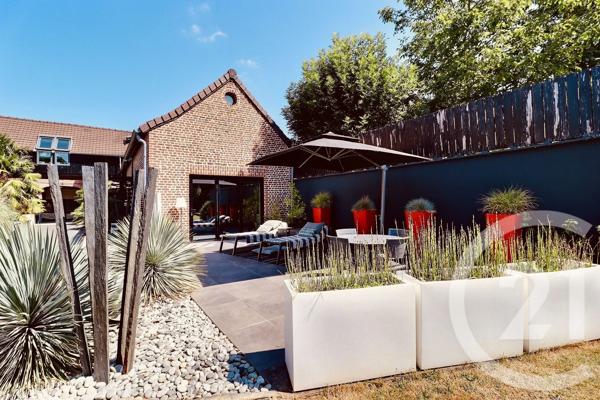 Maison à vendre  7 pièces - 448,34 m 2   WATTIGNIES  - 59