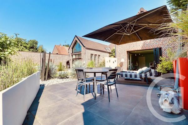 Maison à vendre  7 pièces - 448,34 m 2   WATTIGNIES  - 59