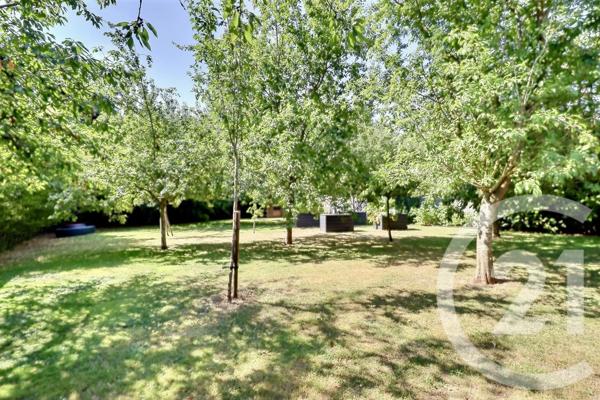 Maison à vendre  7 pièces - 448,34 m 2   WATTIGNIES  - 59