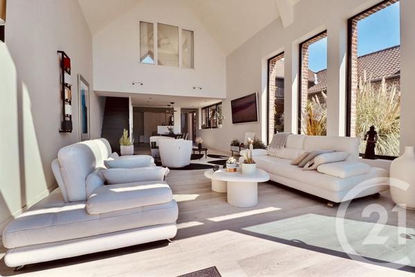 Maison à vendre  7 pièces - 448,34 m 2   WATTIGNIES  - 59