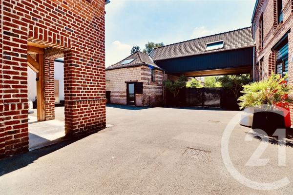 Maison à vendre  7 pièces - 448,34 m 2   WATTIGNIES  - 59
